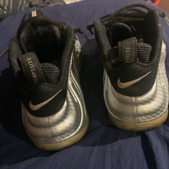 Nike Foamposite - Picture 2 of 2